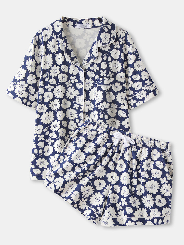 

Plus Size Women Daisy Floral Print Revere Collar Chest Pocket Short Sleeve Home Pajama Set
