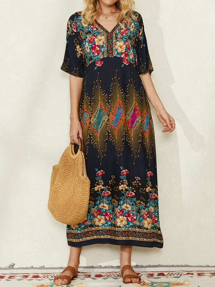 

Bohemian Ethnic Floral Print V-neck Pocket Half Sleeve Casual Dress For Women