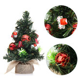 Weihnachtliche Dekorationen für das Zuhause, Mini-Weihnachtsbaum mit Ornamenten und Spielzeug