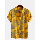 Camisa de algodão com mangas curtas e estampado de folhas de pinheiro