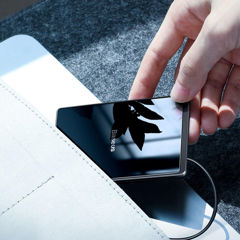 

Baseus Mini Card Design 15W Qi Wireless Charger Fast Wireless Charging Pad for iPhone X XR XS Samsung S10 mi 9 Huawei