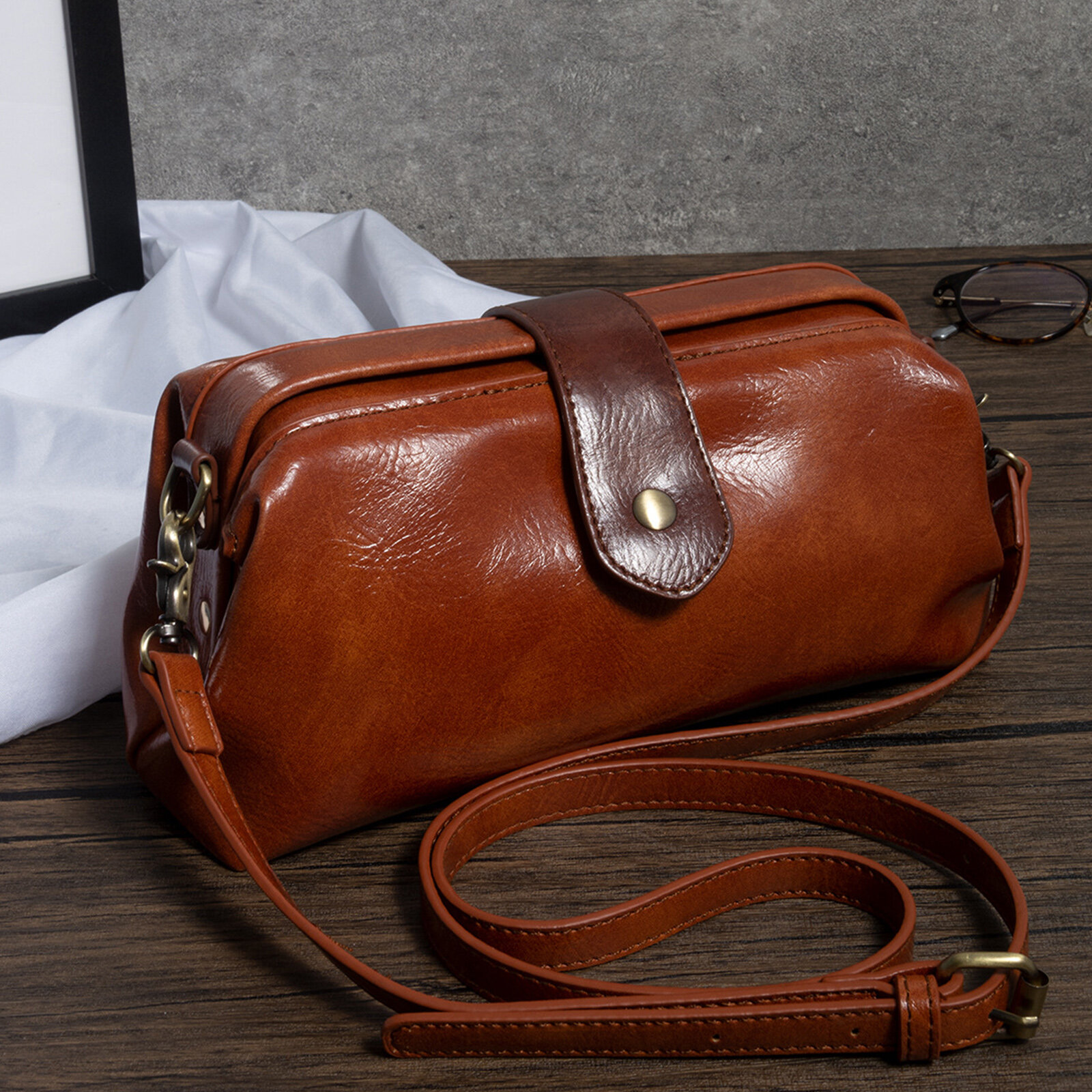 Women Artificial Leather Vintage Portable Large Capacity Crossbody Bag Retro Shoulder Bag