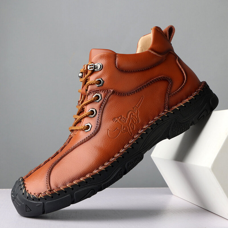 Men Hand Stitching Toe Protected Cowhide Ankle Boots