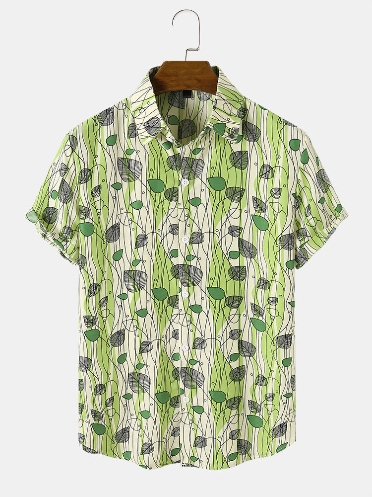 Men Wild Leaf Print Light Lapel Hawaii Style Short Sleeve Comfy Shirts
