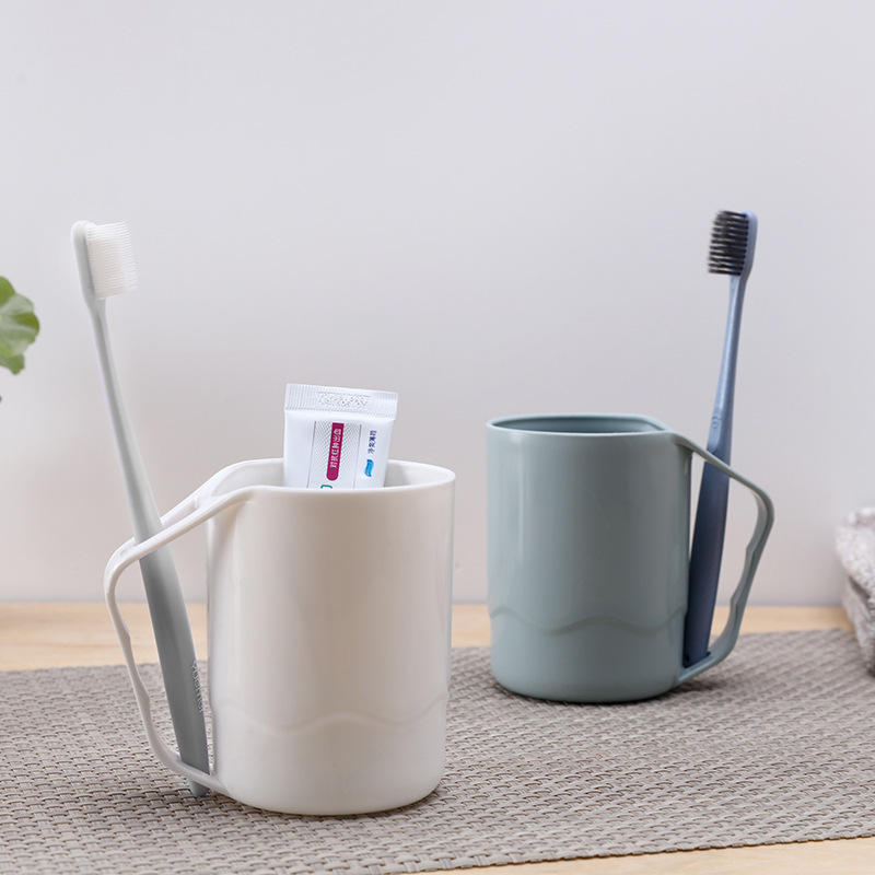 Huishoudelijke plastic gewoon tandenborstel beker met handvat mondharmonica cup tandenborstel beker 