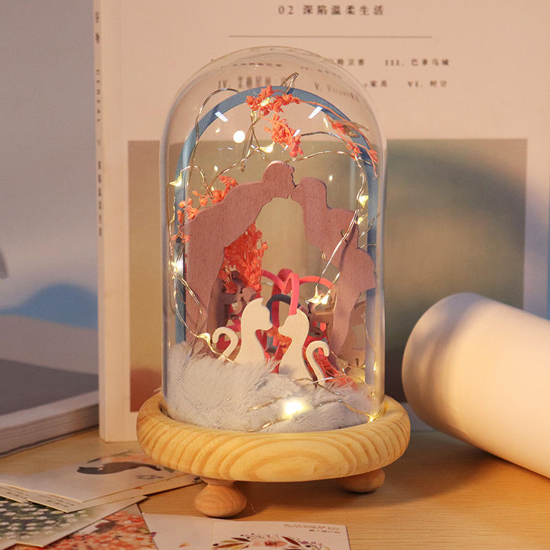 iiecreate DIY Time Lover Handgemaakte poppenhuis Lovely Kit met LED-licht Sweet Sunshine Doll house