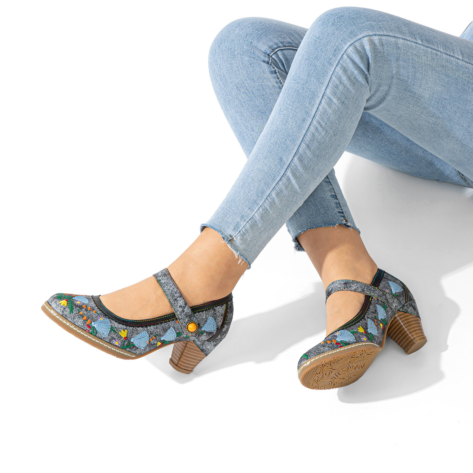 

Socofy Натуральная Кожа Удобные туфли на каблуке Мэри Джейн с цветочной вышивкой в стиле ретро