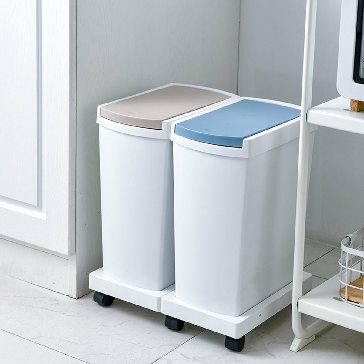 

15L Trash Cans Wet and Dry Garbage Press Type Garbage Bin with Cover Household Kitchen Bin Recyclable Storage
