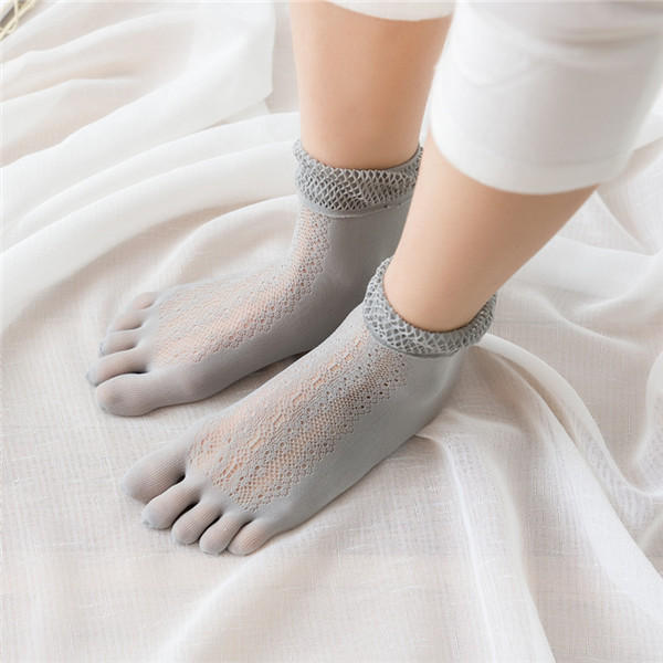 Women Mesh Absorbent Sweat Five Toe Socks
