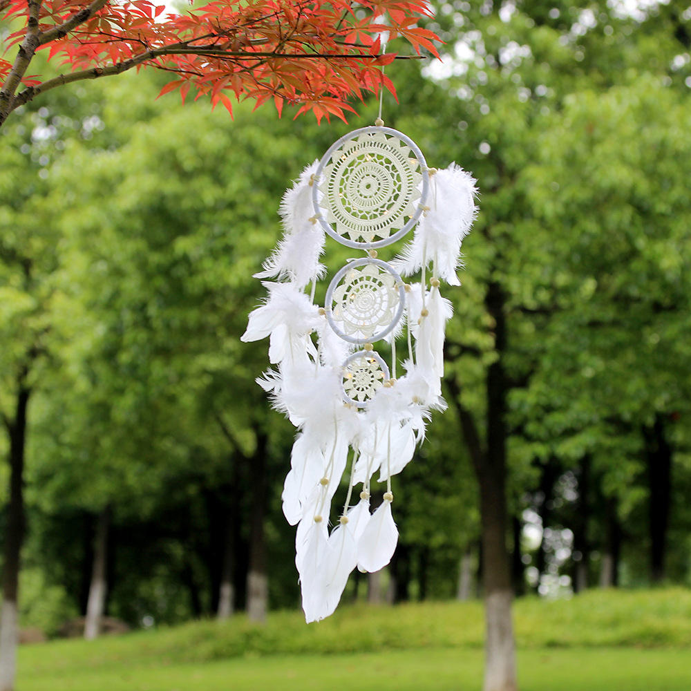 

White Lace Flower Dreamcatcher Wind Chimes Indian Style Feather Pendant Dream Catcher Creative Car Hanging Decoration wi