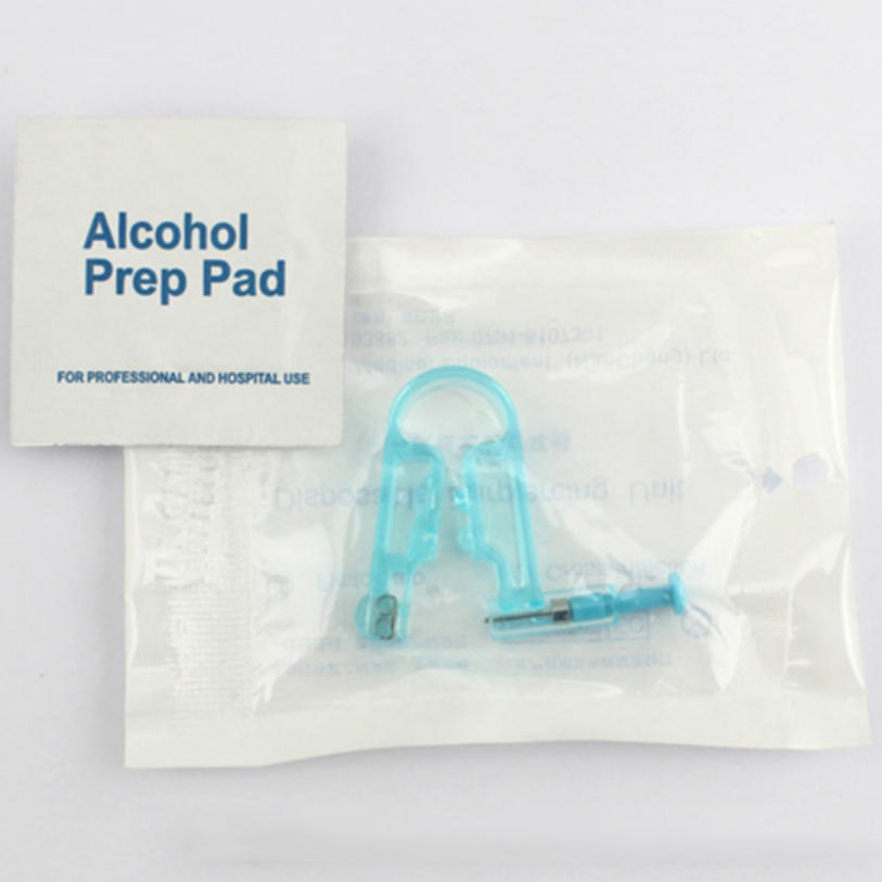 Wegwerp Veilig Asepsis Body Oor Pierce Kit Oor Piercing perforator + 1 st Oorsteker + 1 st Alcohol P
